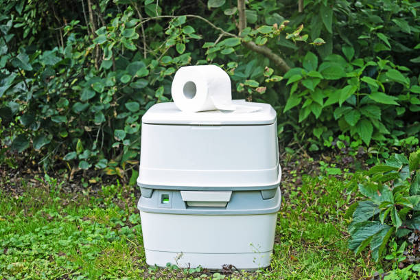 Best Portable toilet rental cost  in Howell, MI